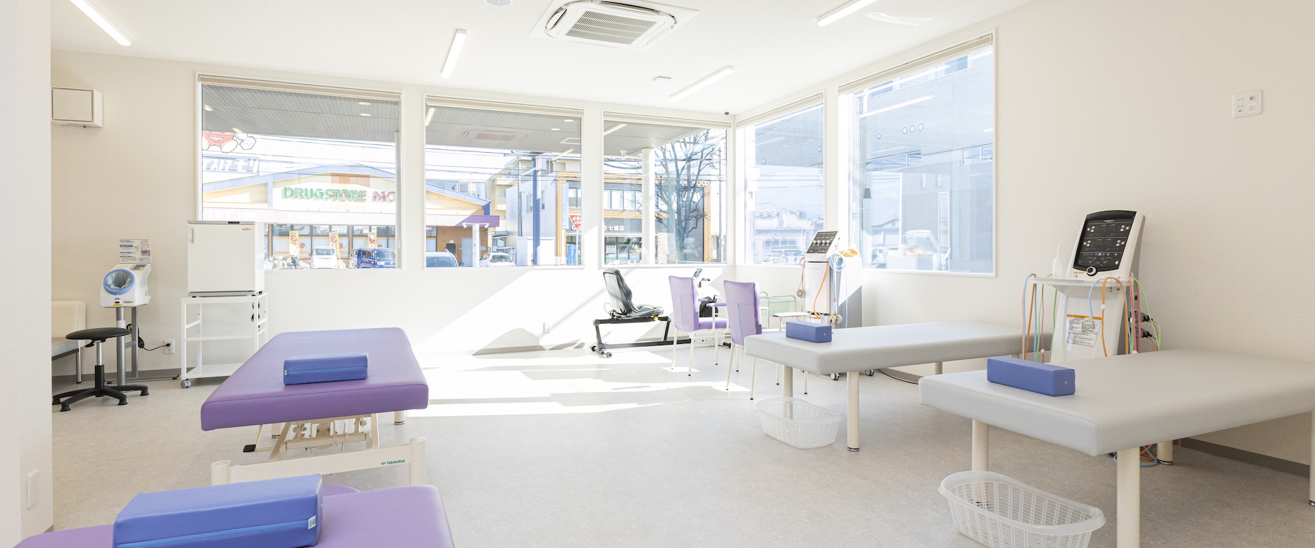 メインビジュアル02（PC）